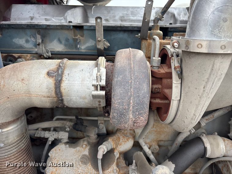 image for item FB3600 2013 Peterbilt 386 semi truck