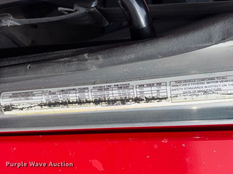 image for item FB3600 2013 Peterbilt 386 semi truck