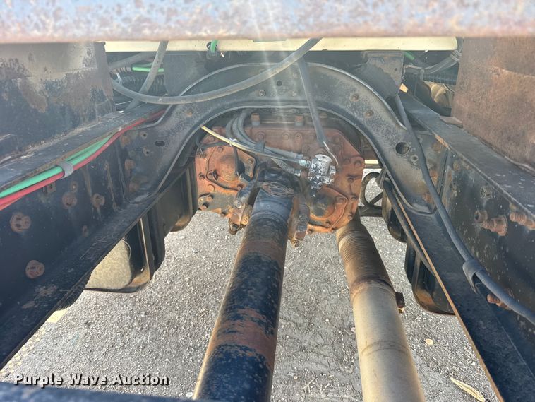 image for item FB7132 1989 Ford LN9000 semi truck