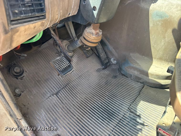 image for item FB7132 1989 Ford LN9000 semi truck