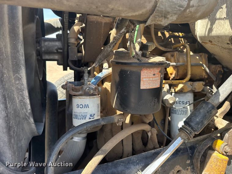 image for item FB7132 1989 Ford LN9000 semi truck