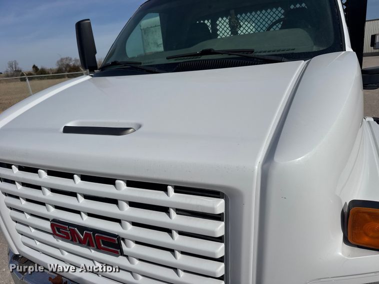 image for item FB7145 2006 GMC C7500 flatbed truck