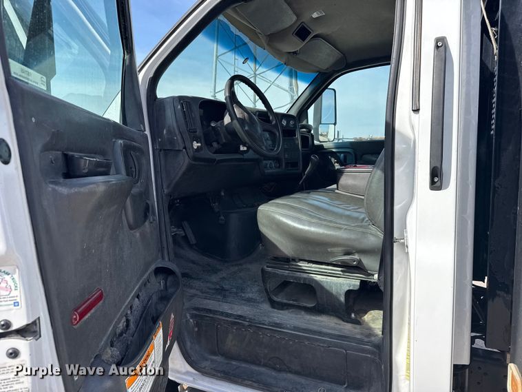 image for item FB7145 2006 GMC C7500 flatbed truck