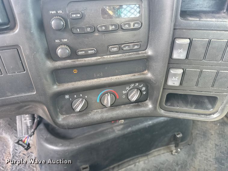 image for item FB7145 2006 GMC C7500 flatbed truck