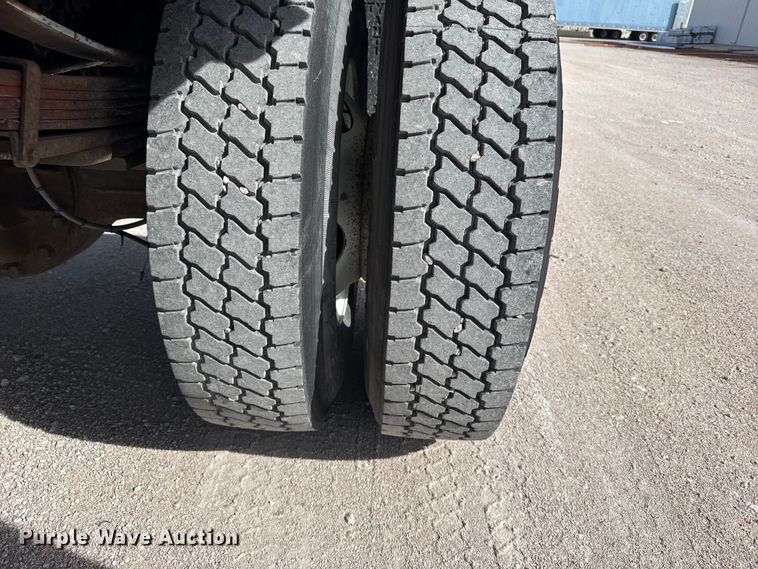 image for item FB7145 2006 GMC C7500 flatbed truck