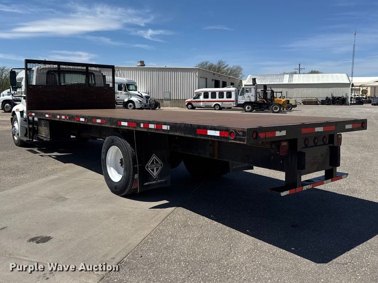 image for item FB7173 2005 International 4300 flatbed truck