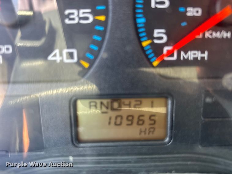 image for item FB7173 2005 International 4300 flatbed truck