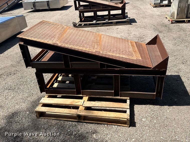 image for item FB7177 (2) Steel ramps