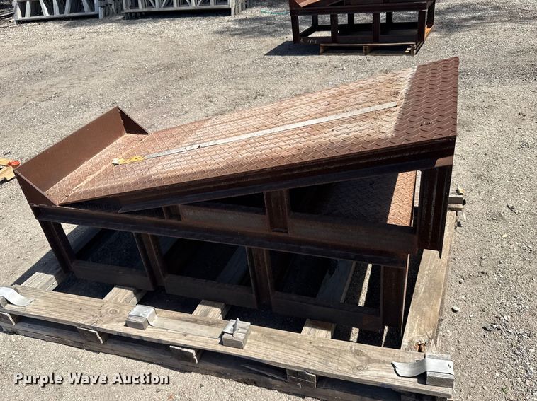 image for item FB7177 (2) Steel ramps