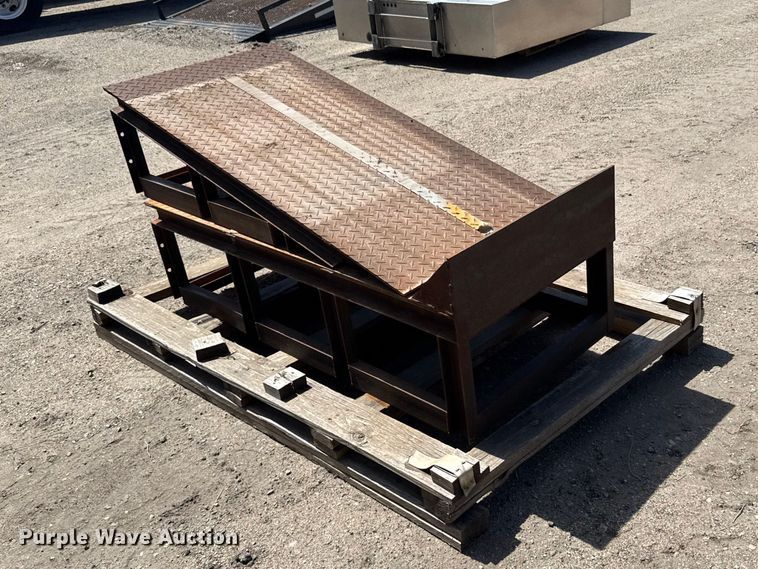 image for item FB7177 (2) Steel ramps
