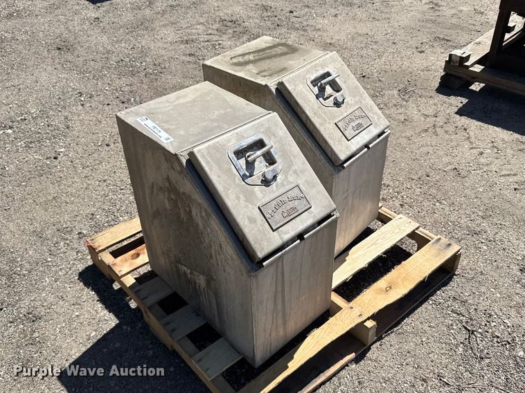 image for item FB7179 (2) Merritt saddle boxes