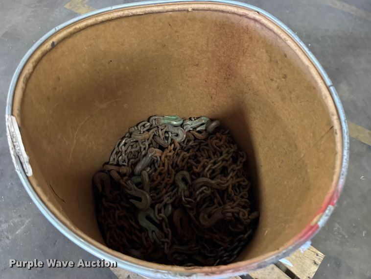 image for item FB7185 Approximately (20) load chains