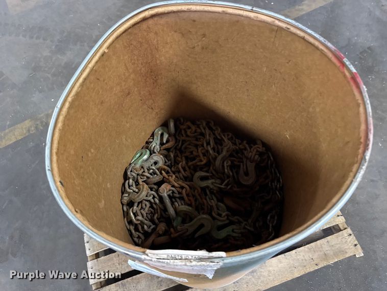 image for item FB7185 Approximately (20) load chains