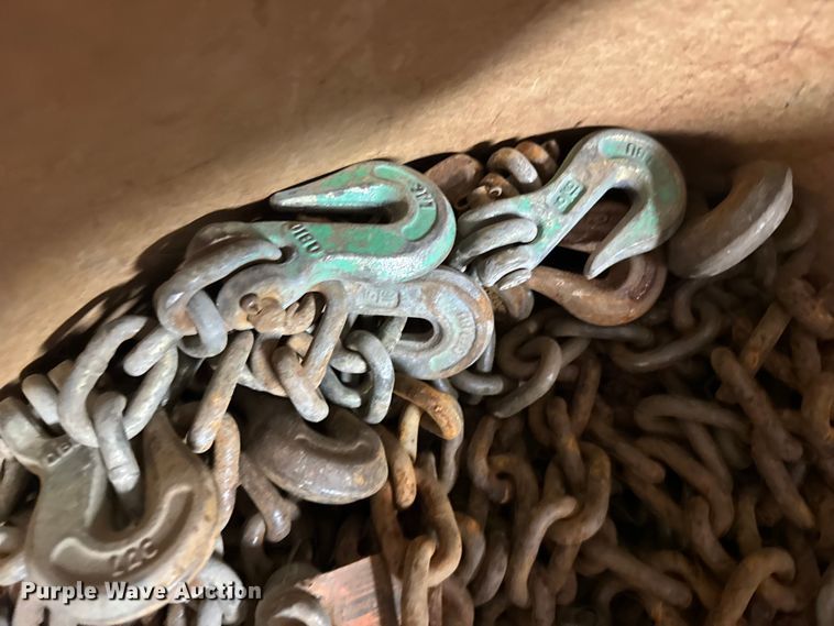 image for item FB7185 Approximately (20) load chains