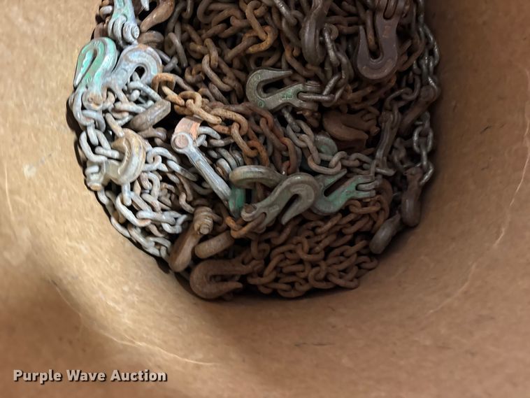 image for item FB7185 Approximately (20) load chains