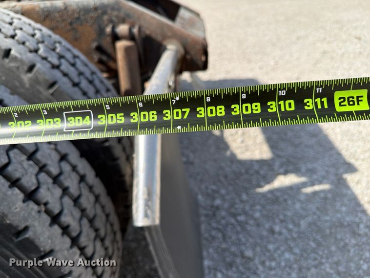 image for item FB8033 2010 Kenworth W900 semi truck