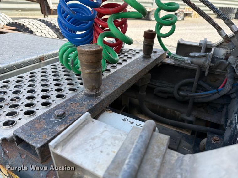 image for item FB8033 2010 Kenworth W900 semi truck