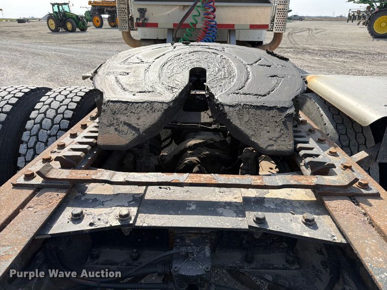 image for item FB8033 2010 Kenworth W900 semi truck