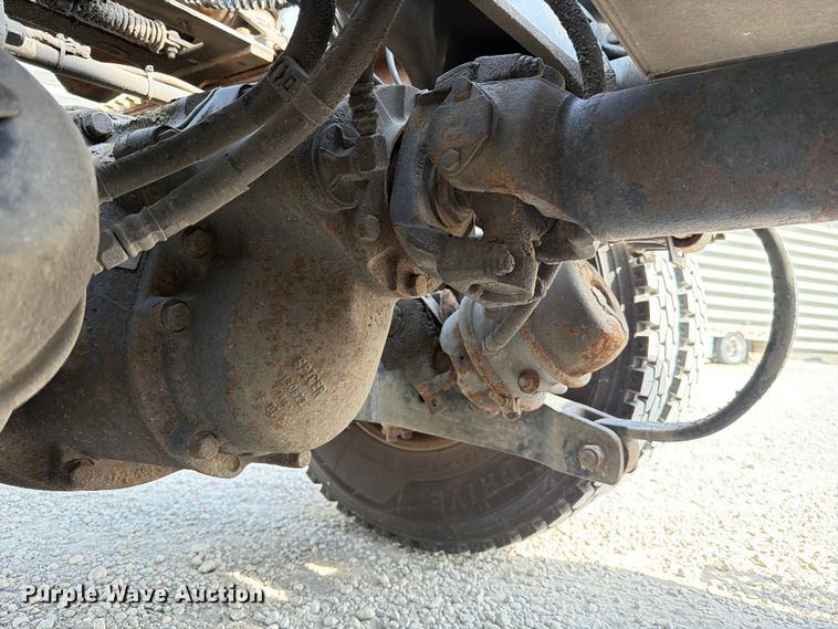 image for item FB8033 2010 Kenworth W900 semi truck