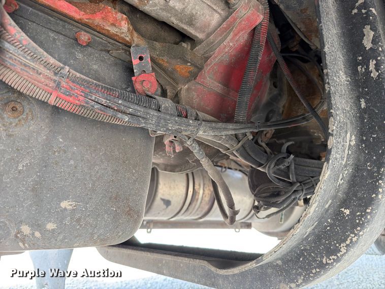 image for item FB8033 2010 Kenworth W900 semi truck