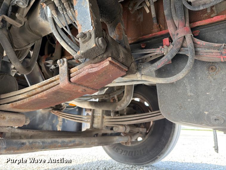 image for item FB8033 2010 Kenworth W900 semi truck