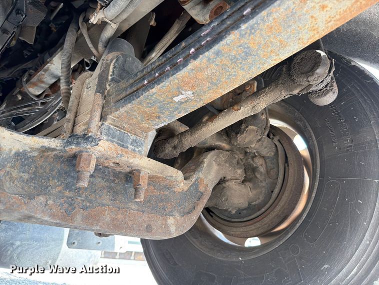 image for item FB8033 2010 Kenworth W900 semi truck