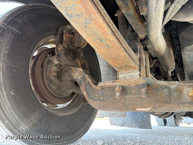 image for item FB8033 2010 Kenworth W900 semi truck