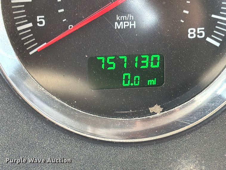 image for item FB8033 2010 Kenworth W900 semi truck