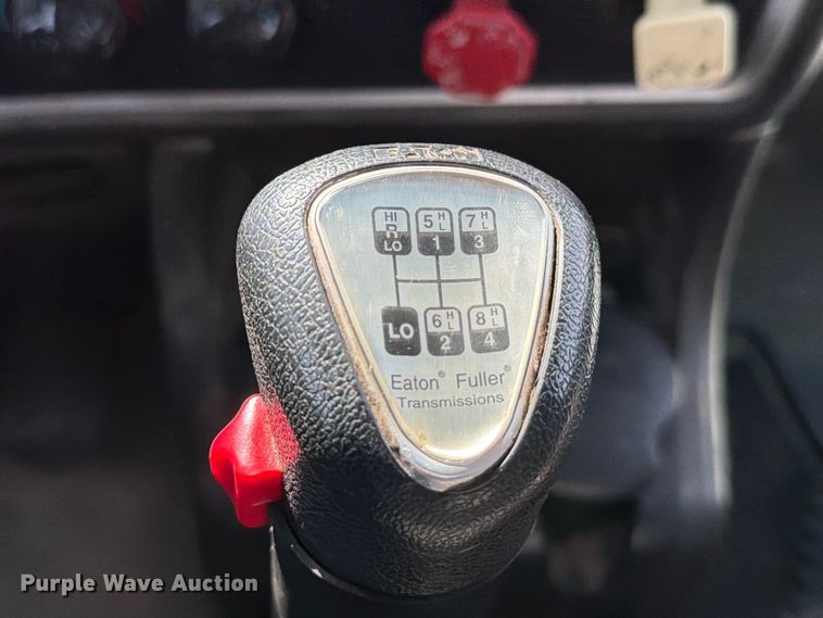 image for item FB8033 2010 Kenworth W900 semi truck