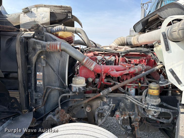 image for item FB8033 2010 Kenworth W900 semi truck