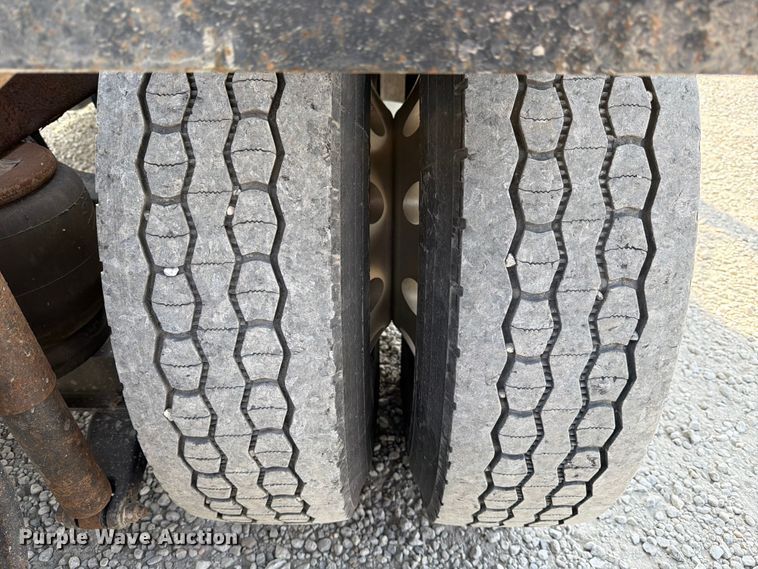 image for item FB8033 2010 Kenworth W900 semi truck