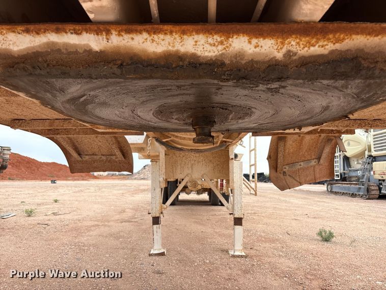 image for item FC2166 1995 Overland 259 tank trailer