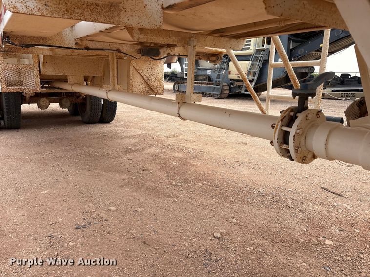 image for item FC2166 1995 Overland 259 tank trailer