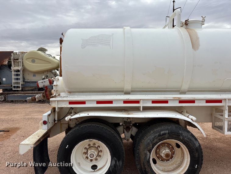 image for item FC2166 1995 Overland 259 tank trailer