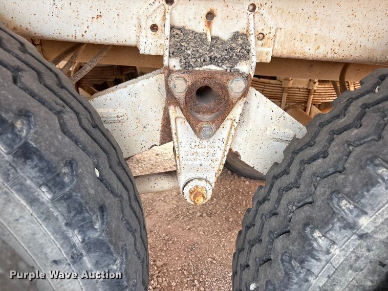 image for item FC2166 1995 Overland 259 tank trailer