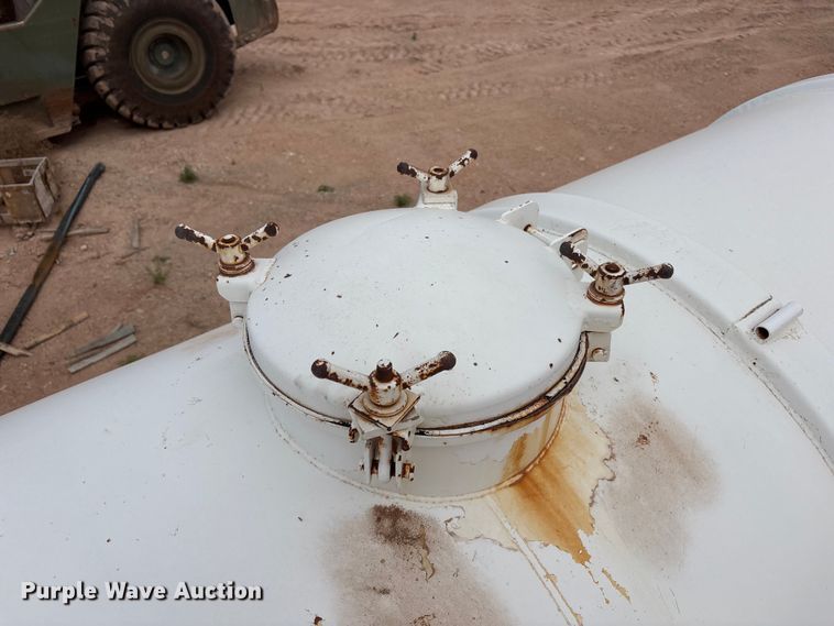 image for item FC2166 1995 Overland 259 tank trailer