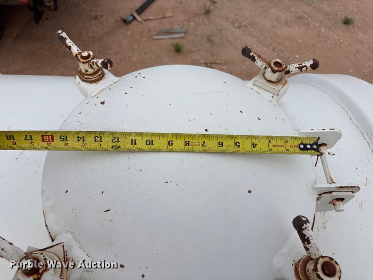 image for item FC2166 1995 Overland 259 tank trailer