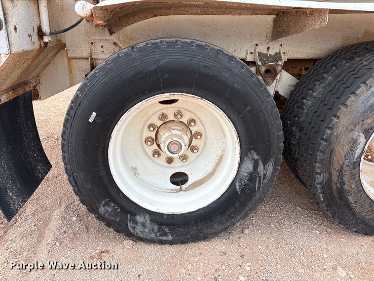 image for item FC2166 1995 Overland 259 tank trailer