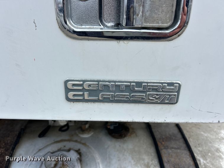 image for item FC5204 2006 Freightliner Columbia semi truck