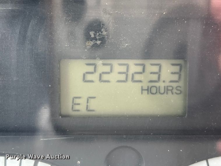 image for item FC5204 2006 Freightliner Columbia semi truck