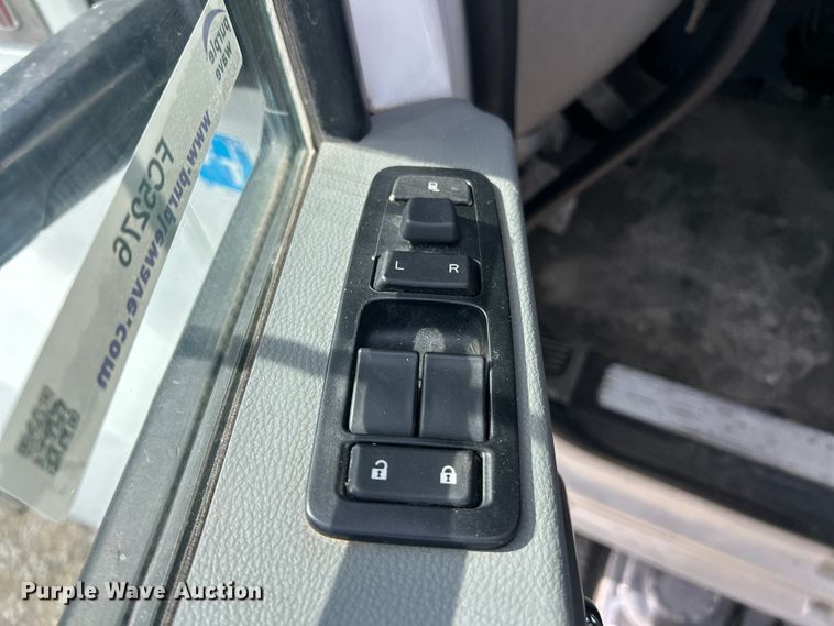 image for item FC5276 2019 Kenworth T680 semi truck