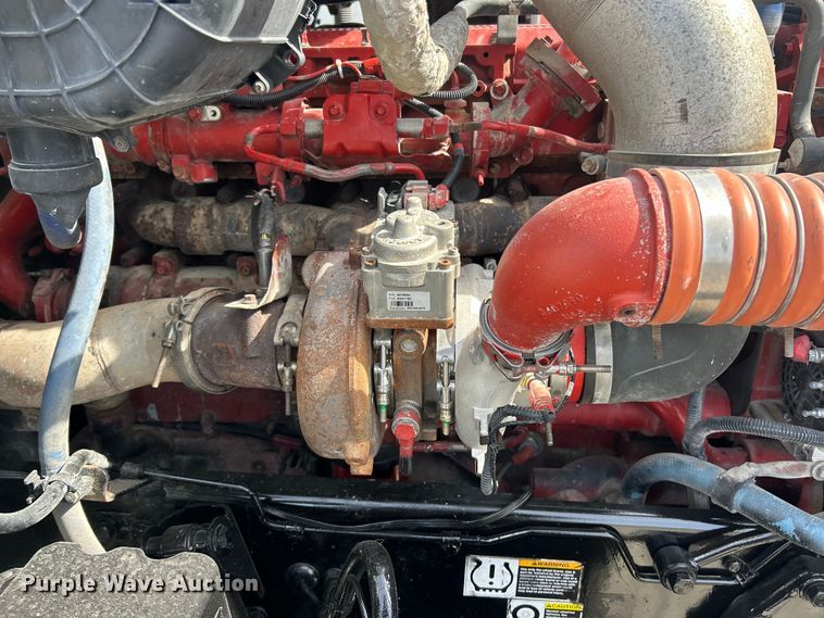 image for item FC5276 2019 Kenworth T680 semi truck