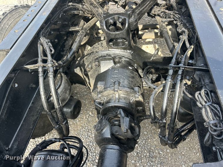 image for item FC5276 2019 Kenworth T680 semi truck