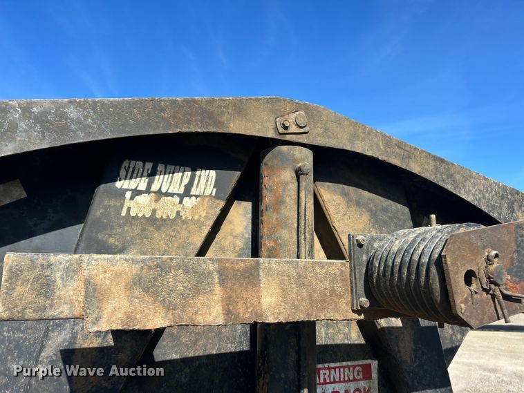 image for item FC5278 2006 Side Dump Industries DS39BCH1R2R11 side dump trailer