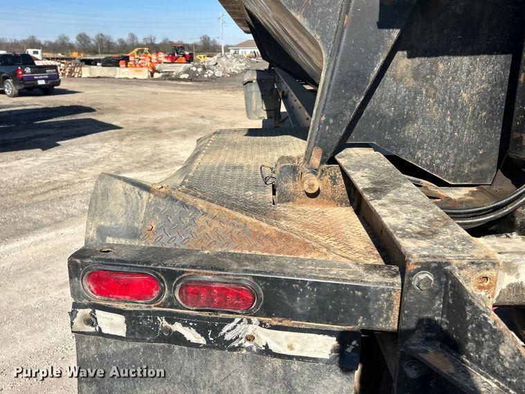 image for item FC5278 2006 Side Dump Industries DS39BCH1R2R11 side dump trailer