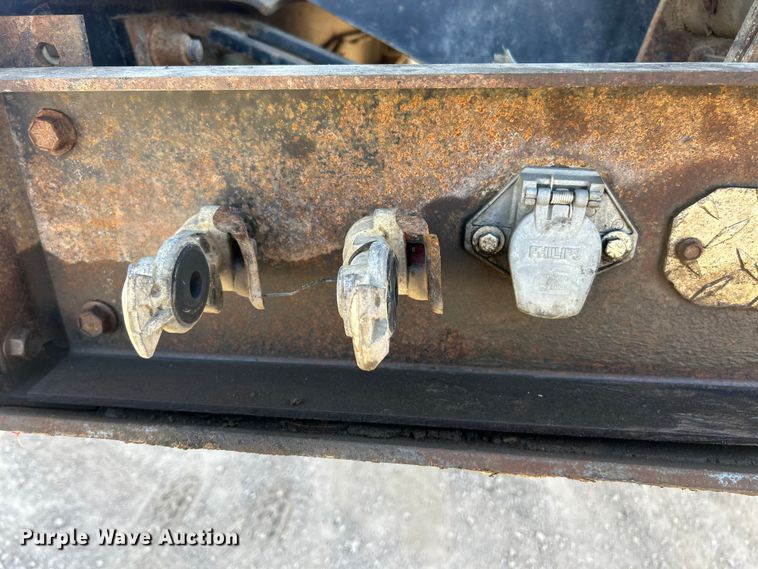 image for item FC5278 2006 Side Dump Industries DS39BCH1R2R11 side dump trailer