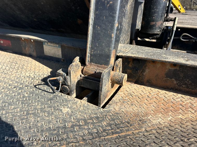 image for item FC5278 2006 Side Dump Industries DS39BCH1R2R11 side dump trailer