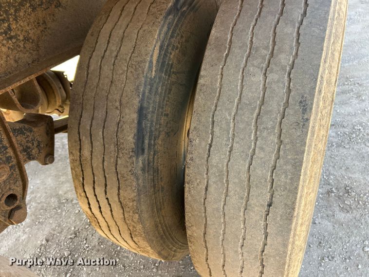 image for item FC5278 2006 Side Dump Industries DS39BCH1R2R11 side dump trailer