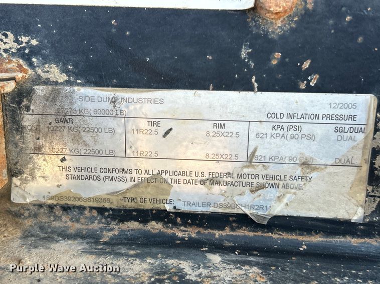 image for item FC5278 2006 Side Dump Industries DS39BCH1R2R11 side dump trailer