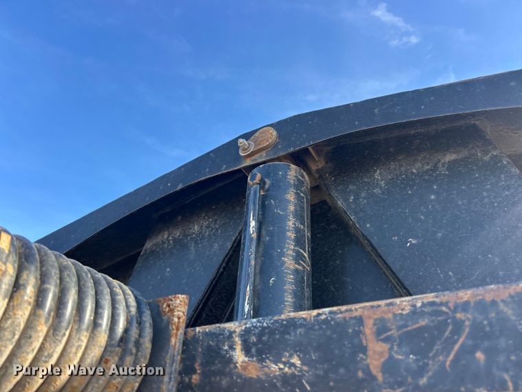 image for item FC5279 2007 Side Dump Industries DS39BCH1R2R11 side dump trailer